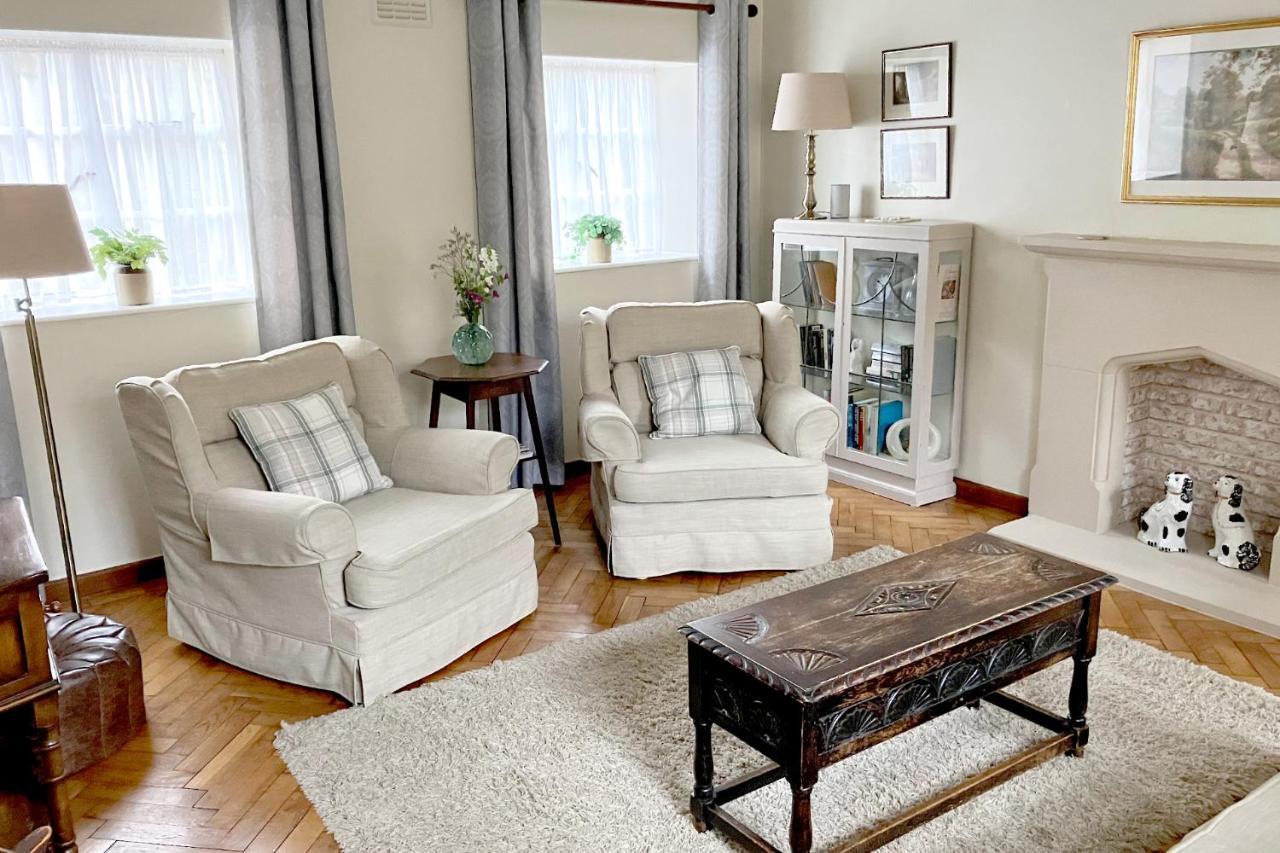 Box Cottage Broadway  Bagian luar foto