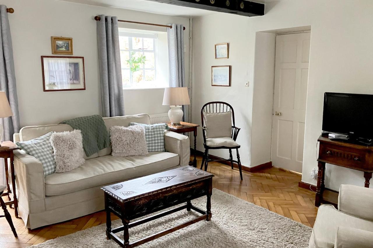 Box Cottage Broadway  Bagian luar foto